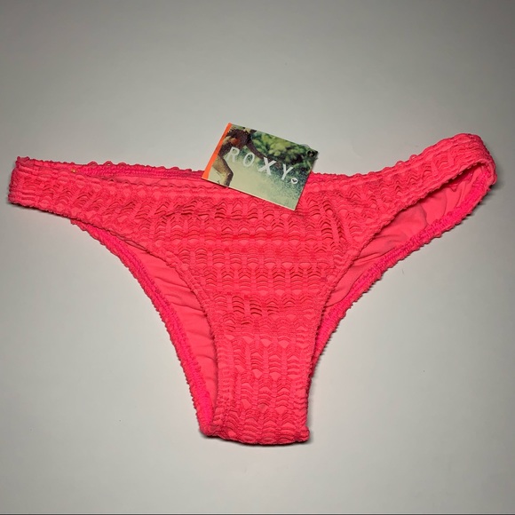 Sz. Med Roxy Hot pink ruched butt NWT bikini bottom - Picture 14 of 14
